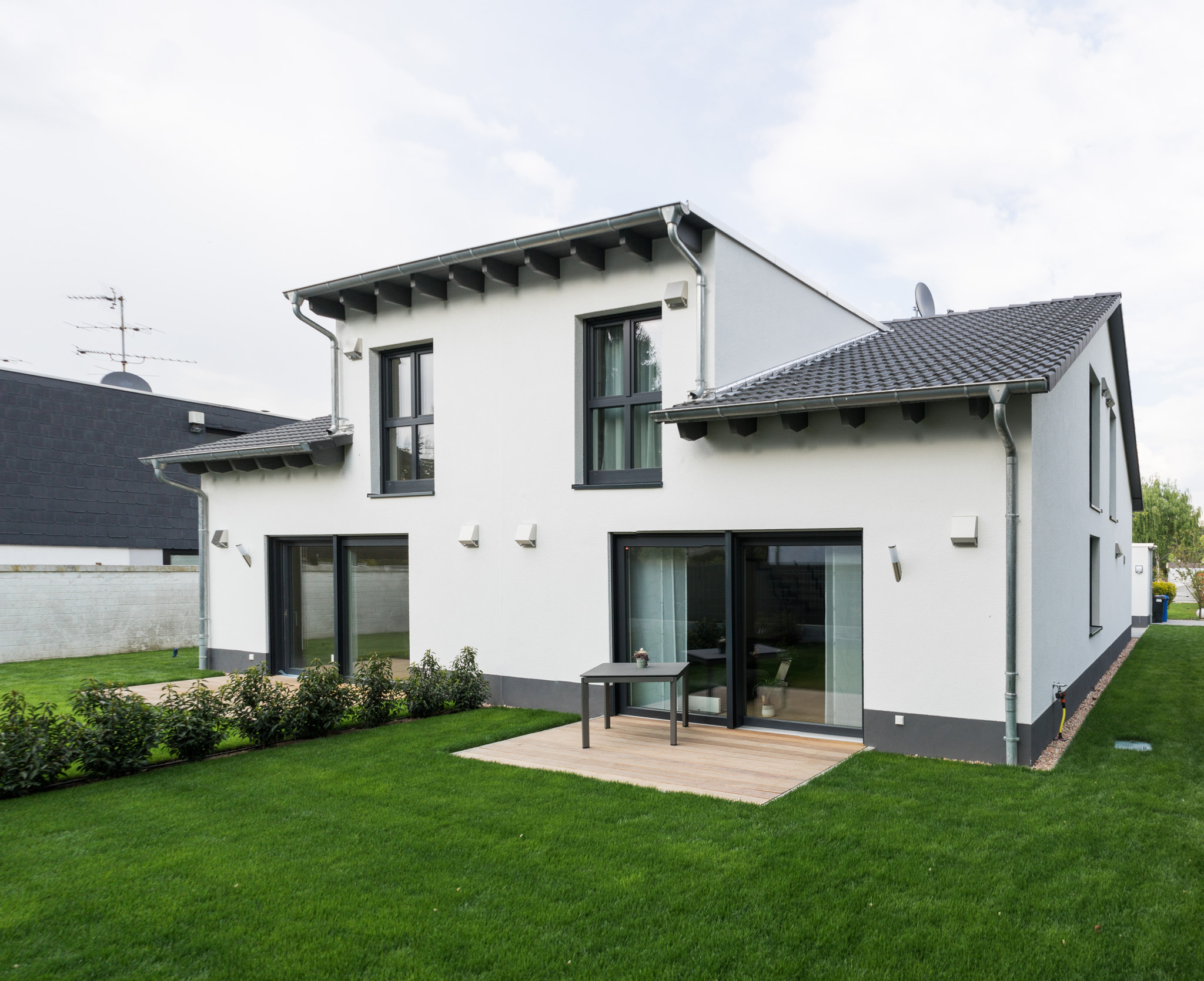 Bild 1: Doppelhaus, rhein-main-gebiet