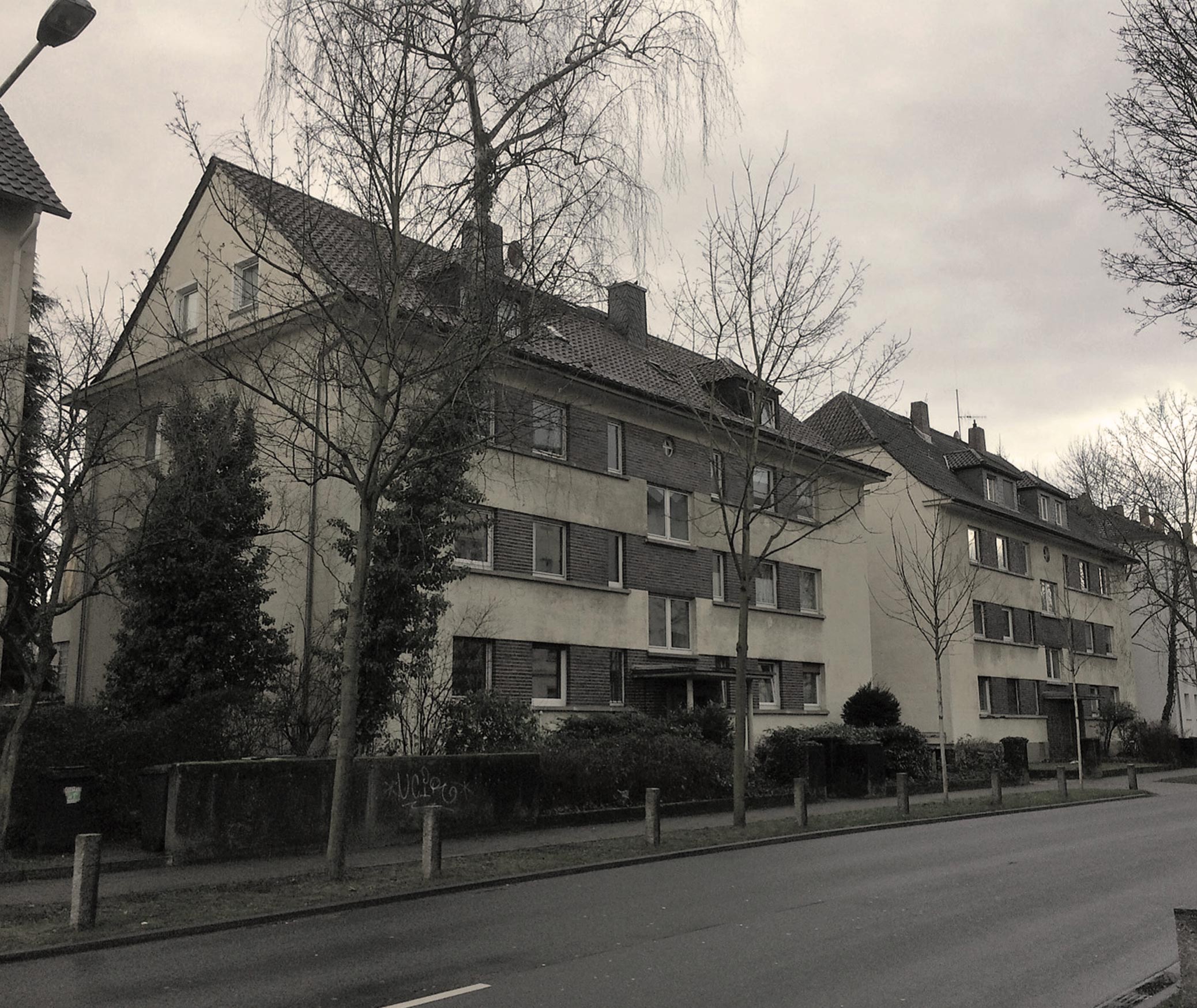 Bild 8: Altes Wohn-/Apartmenthaus in der Heinrichstraße, Ökologisches Bauen