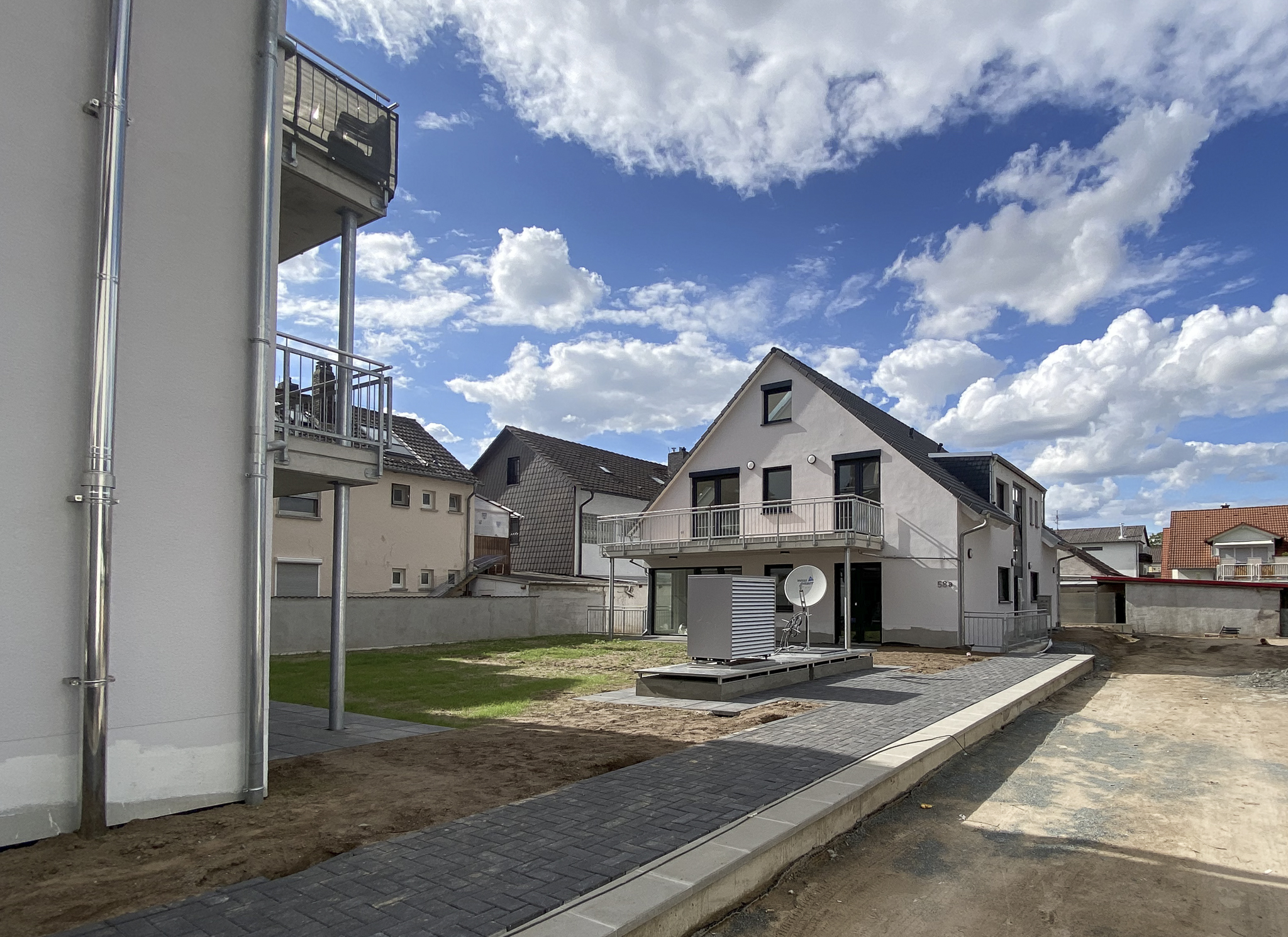 Bild 3: Mehrfamilienhaus 3