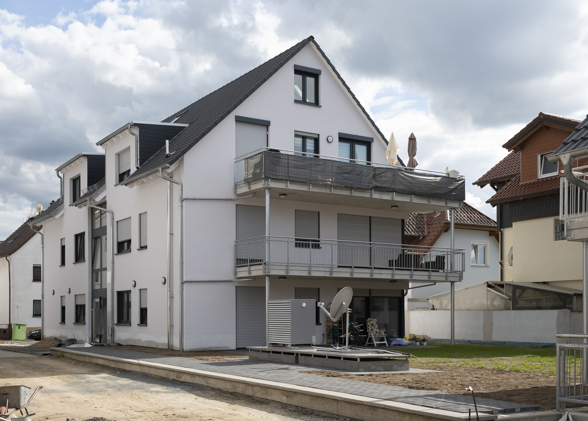 Bild 1: Mehrfamilienhaus Karlstraße 58