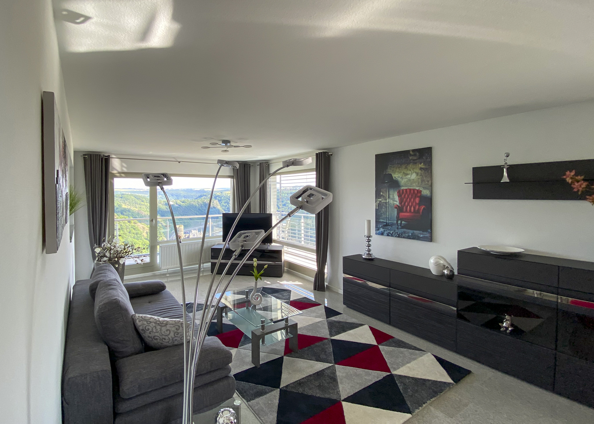 Bild 12: Blick in Wohnzimmer Ferienwohnung