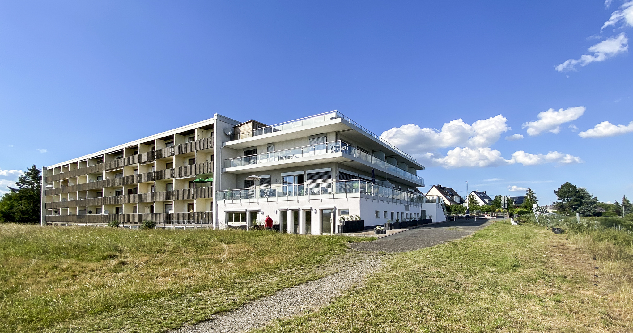 Bild 15: Blick auf Ferienwohnung Komplex Weitansicht