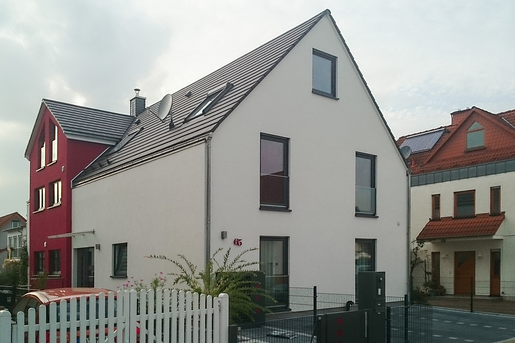 ZWEIFAMILIENHAUS August-Bebel-Straße 65 | modern, Energieeffizienz, Nullenergiehaus, Griesheim