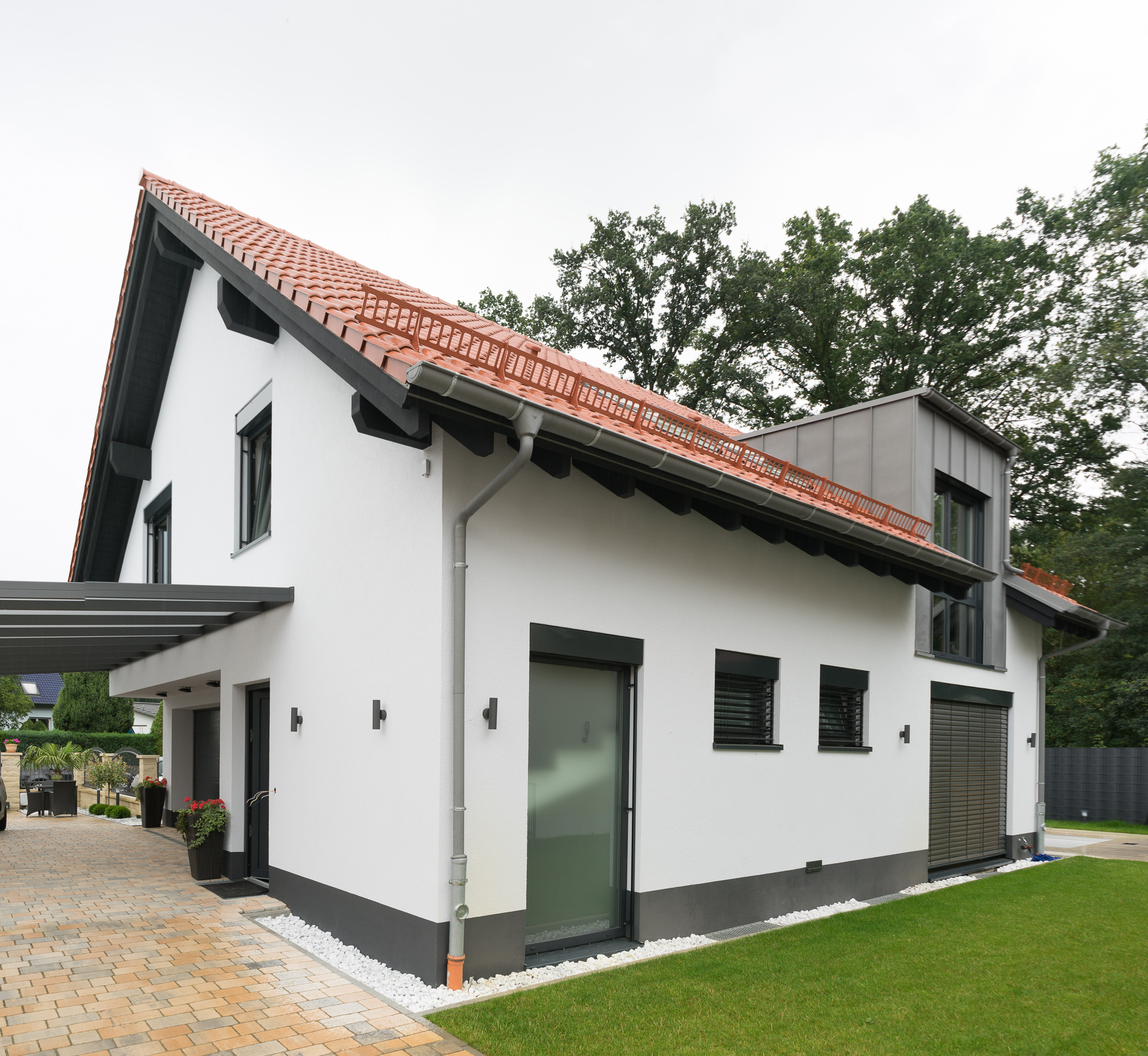 Bild 2: Einfamilienhaus 1