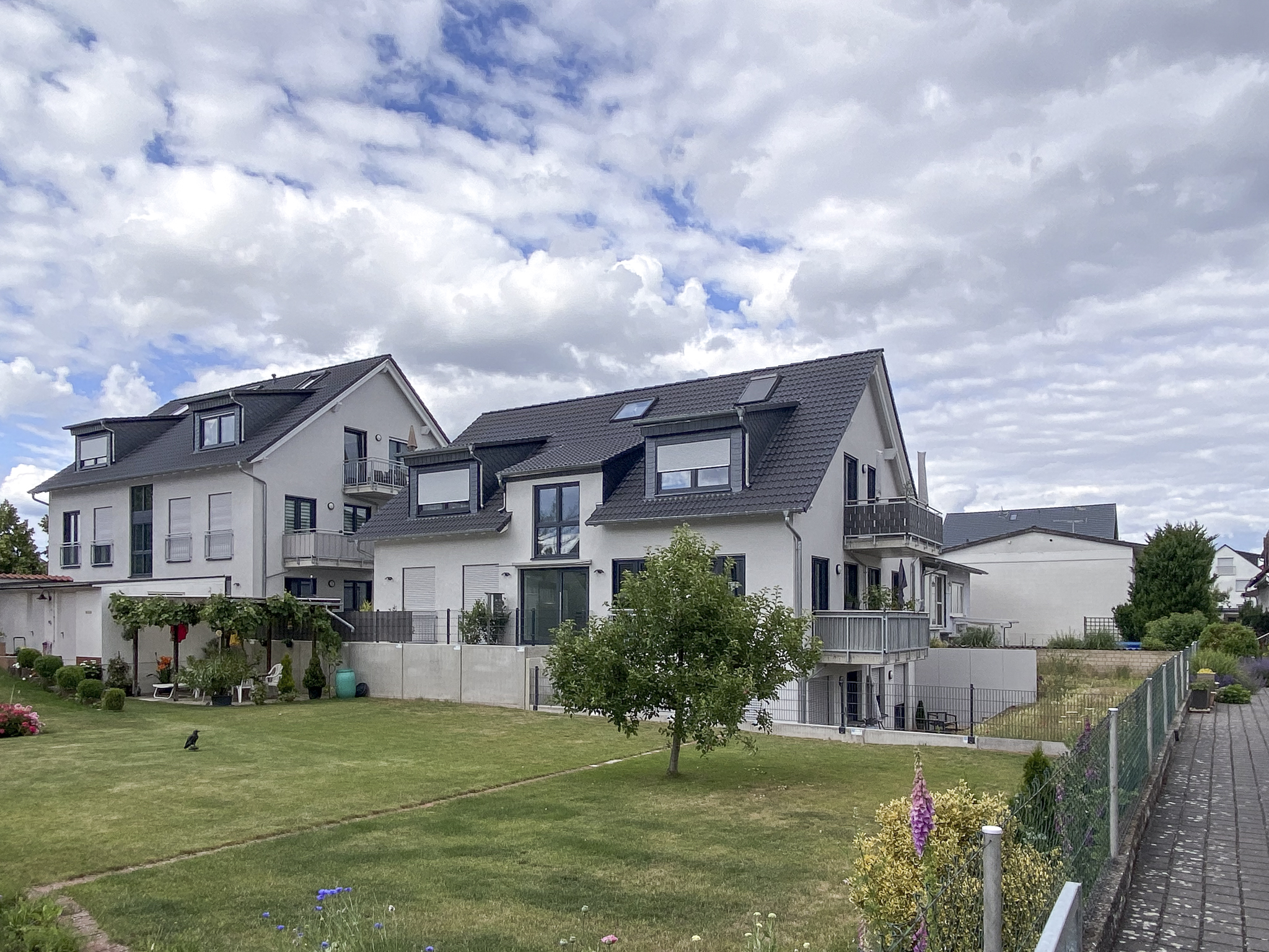 Bild von Mehrfamilienhaus