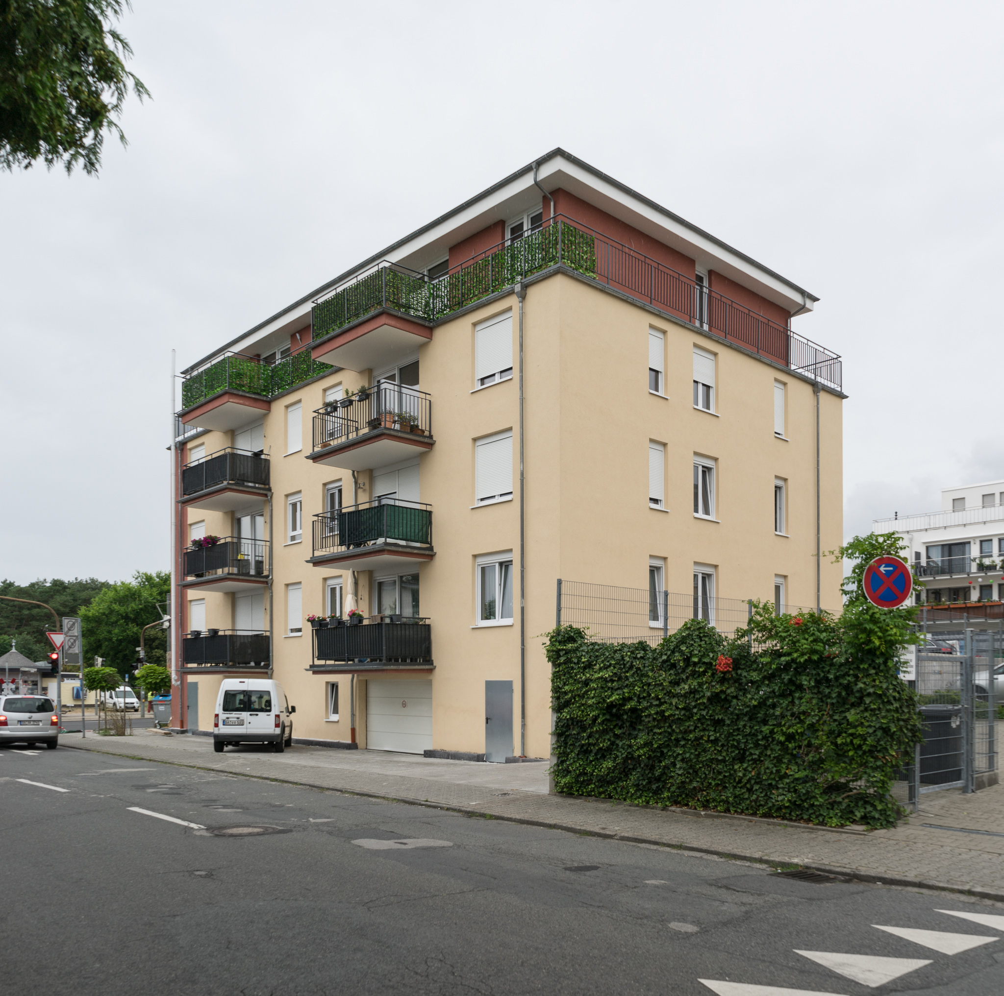 Bild 2: Mehrfamilienhaus 2